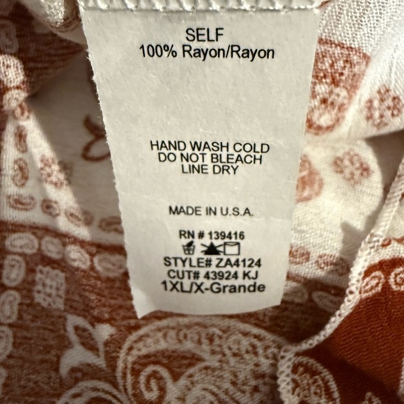 Zenobia Halter Top Size 1XL NWOT - Picture 3 of 5